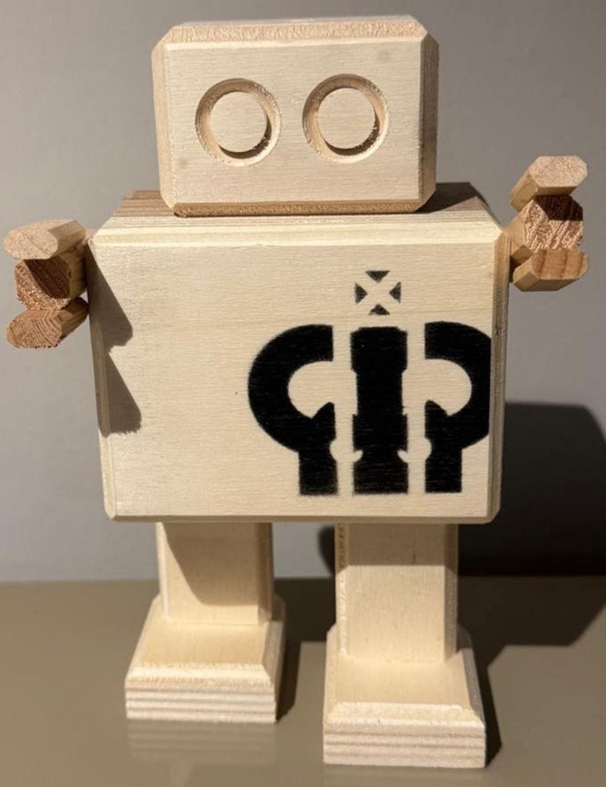 Rijkswachter houten robot 17cm studio hamerhaai rijksmuseum, Ophalen of Verzenden