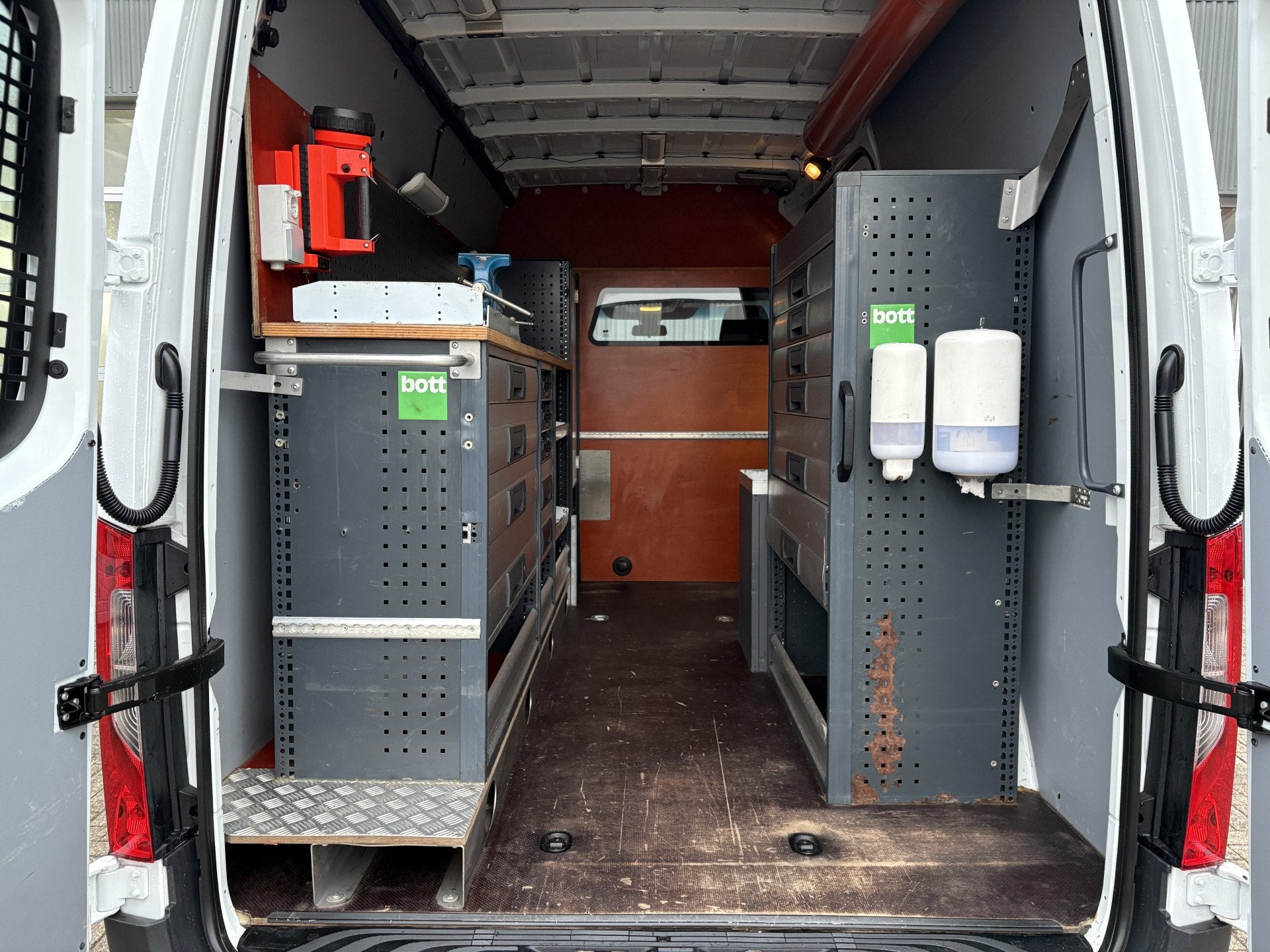 Mercedes-Benz Sprinter 314 2.2 CDI L2H2 Werkplaats inrichtin, Automaat, Gebruikt, Multifunctioneel stuurwiel, 2135 kg