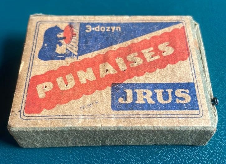Vintage kartonnen doosje punaises merk JRUS jaren ‘40, Ophalen of Verzenden, Zo goed als nieuw