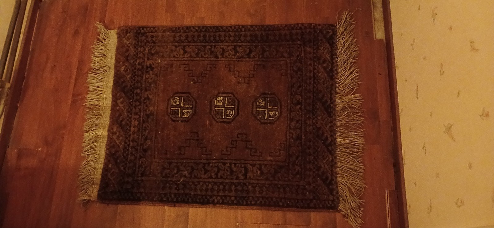 Handgeknoopt Afghaans tapijt € 90,00, Ophalen, Gebruikt, Rood, 50 tot 100 cm