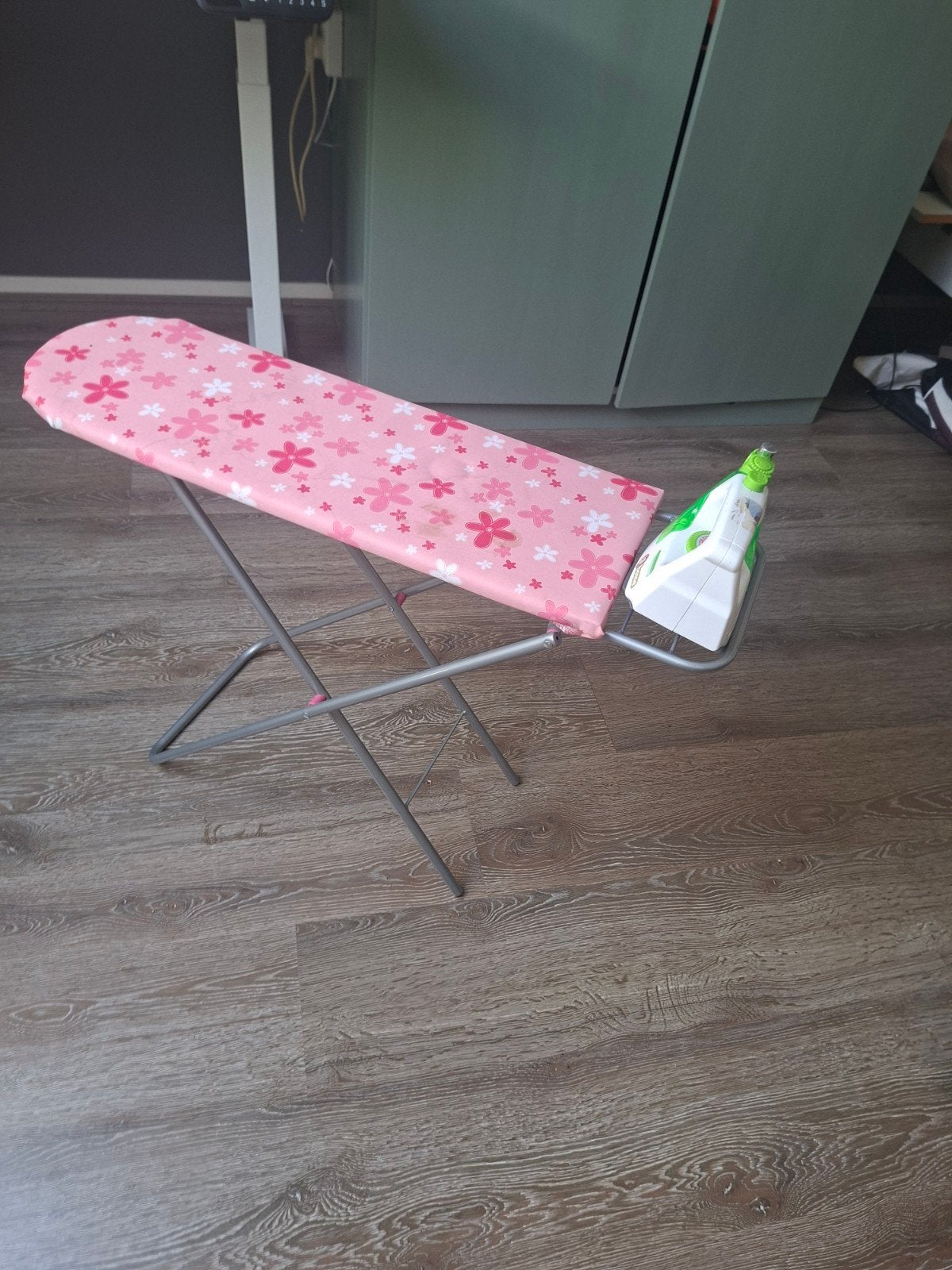 Speelgoed strijkijzer met strijkplank, Ophalen of Verzenden, Gebruikt, Overige typen, Met licht