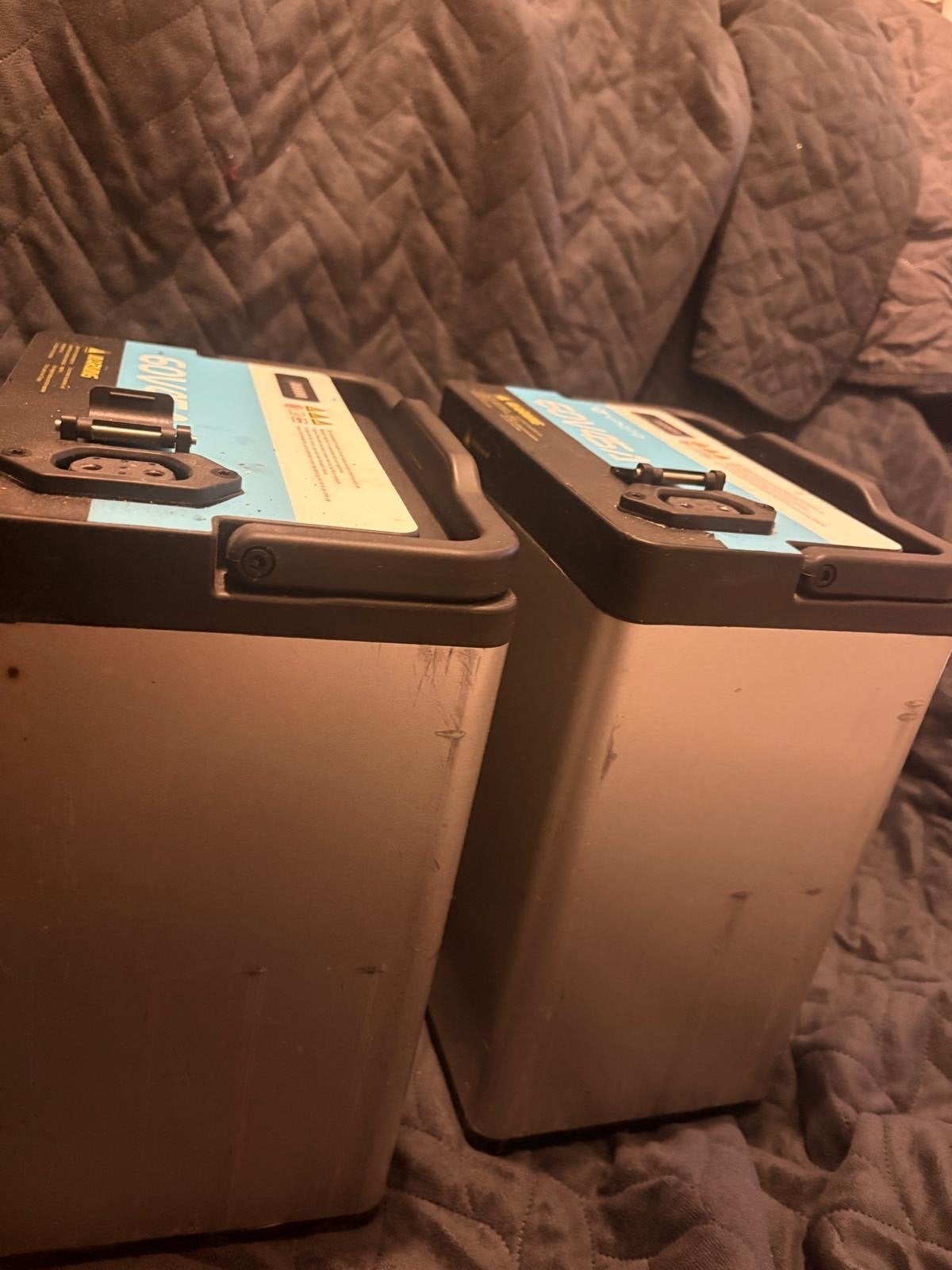 2x Originele VMoto / Super Soco 60V 45Ah Accu’s, Ophalen of Verzenden, Zo goed als nieuw