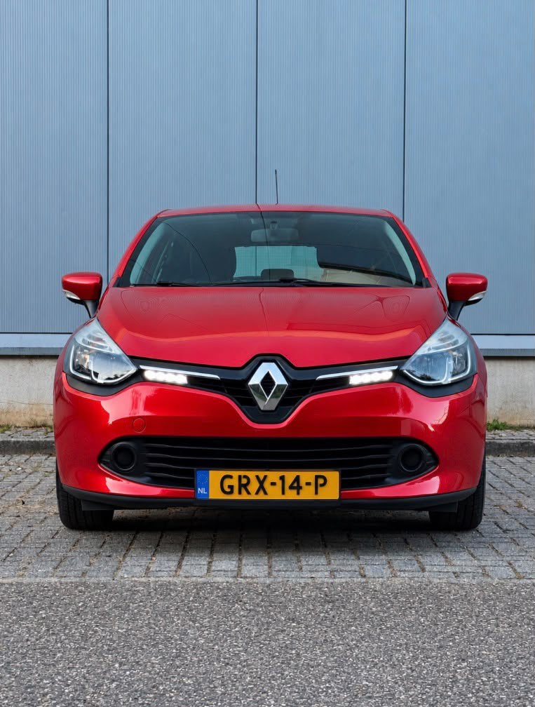 Renault Clio 0.9 TCE 66KW 5-DRS 2015 Rood, Auto's, Voorwielaandrijving, 898 cc, 1200 kg, Handgeschakeld