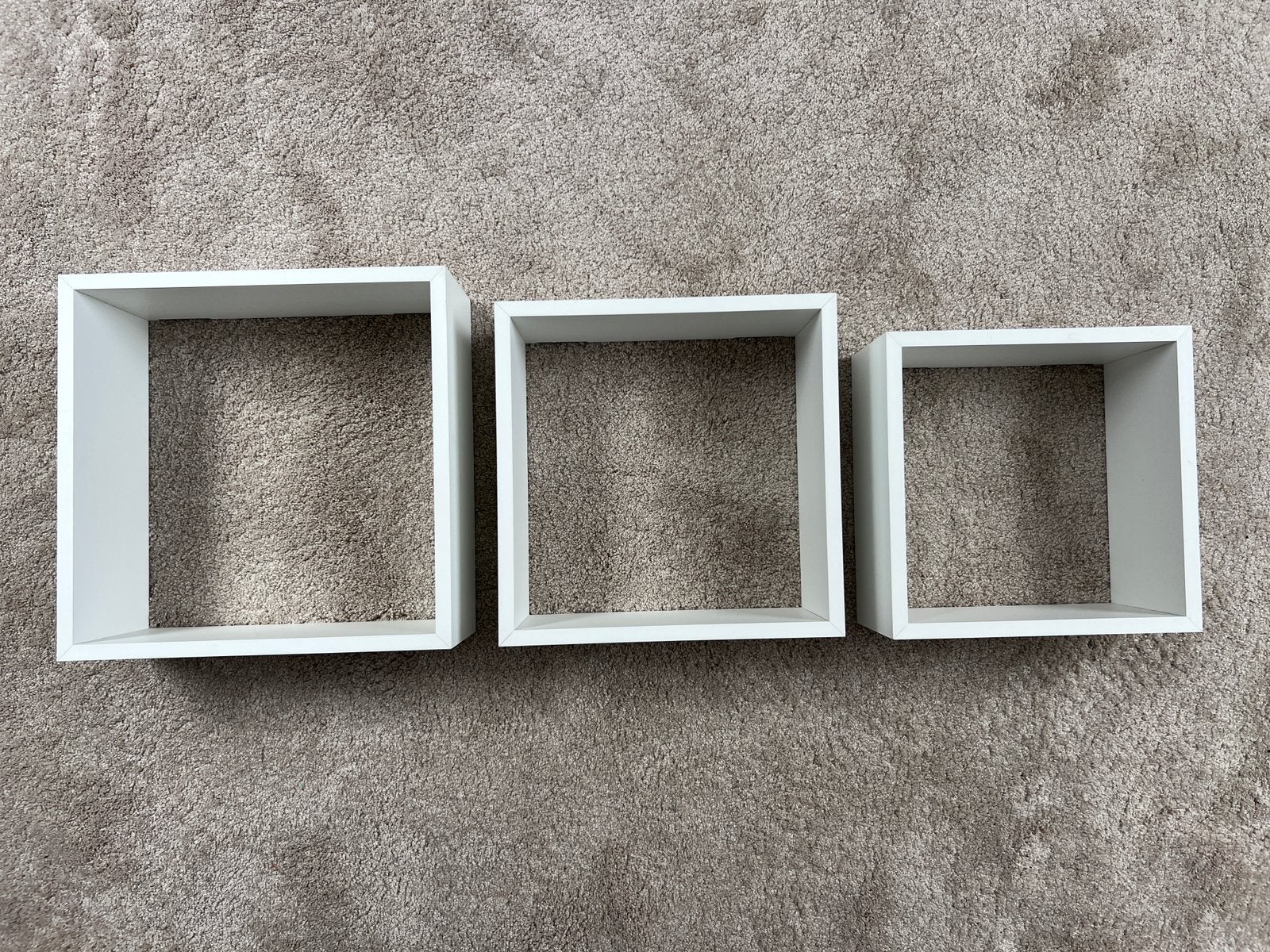 Set van 3 witte wandkubussen / wandvakken, Ophalen of Verzenden, Zo goed als nieuw