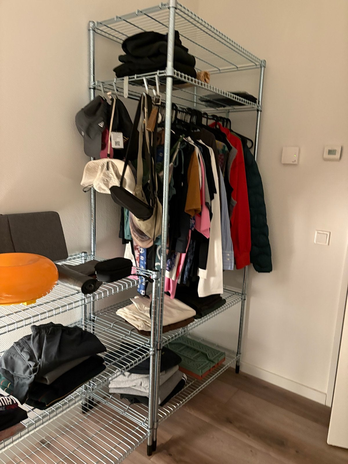 IKEA Omar kledingkast en klein kastje 50cm diep, Met plank(en), Zo goed als nieuw, Metaal, 50 tot 75 cm