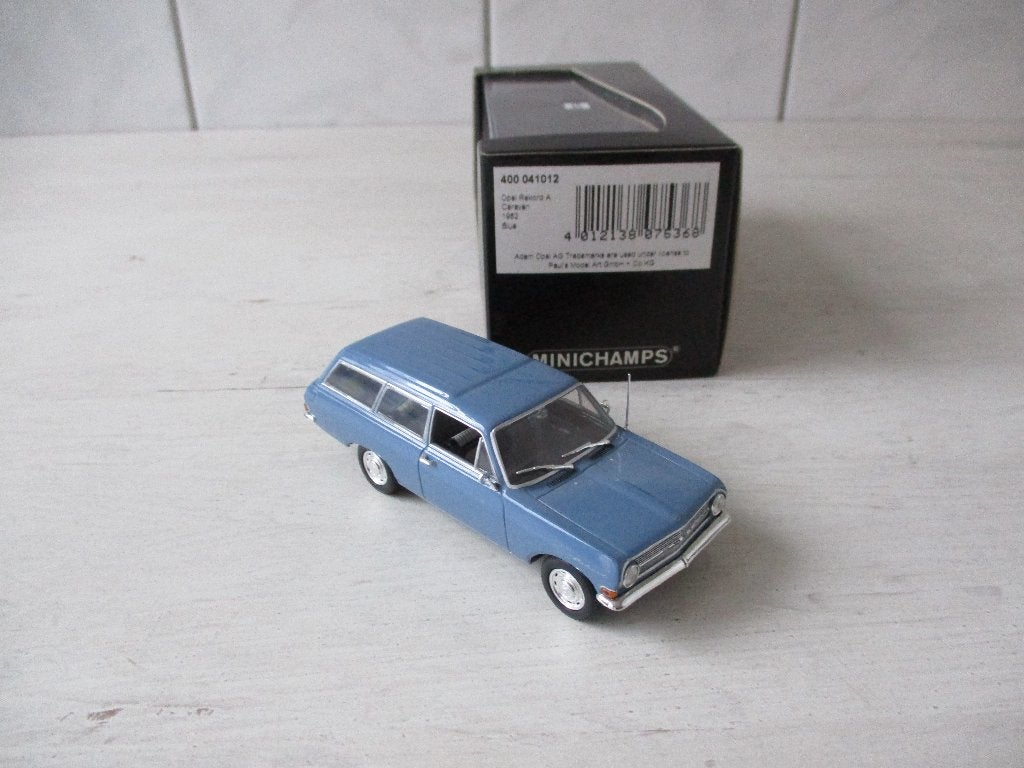 Minichamps Rekord A Caravan1962 Lapis Bleu Schaal 1:43, Ophalen of Verzenden, Nieuw, Auto, MiniChamps