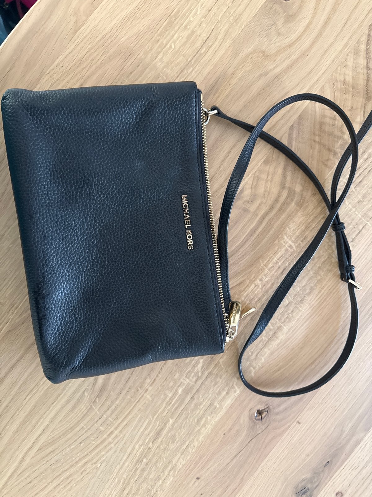 Michael Kors Zwart Schoudertasje, Sieraden, Tassen en Uiterlijk, Ophalen, Gebruikt, Zwart, Schoudertasje