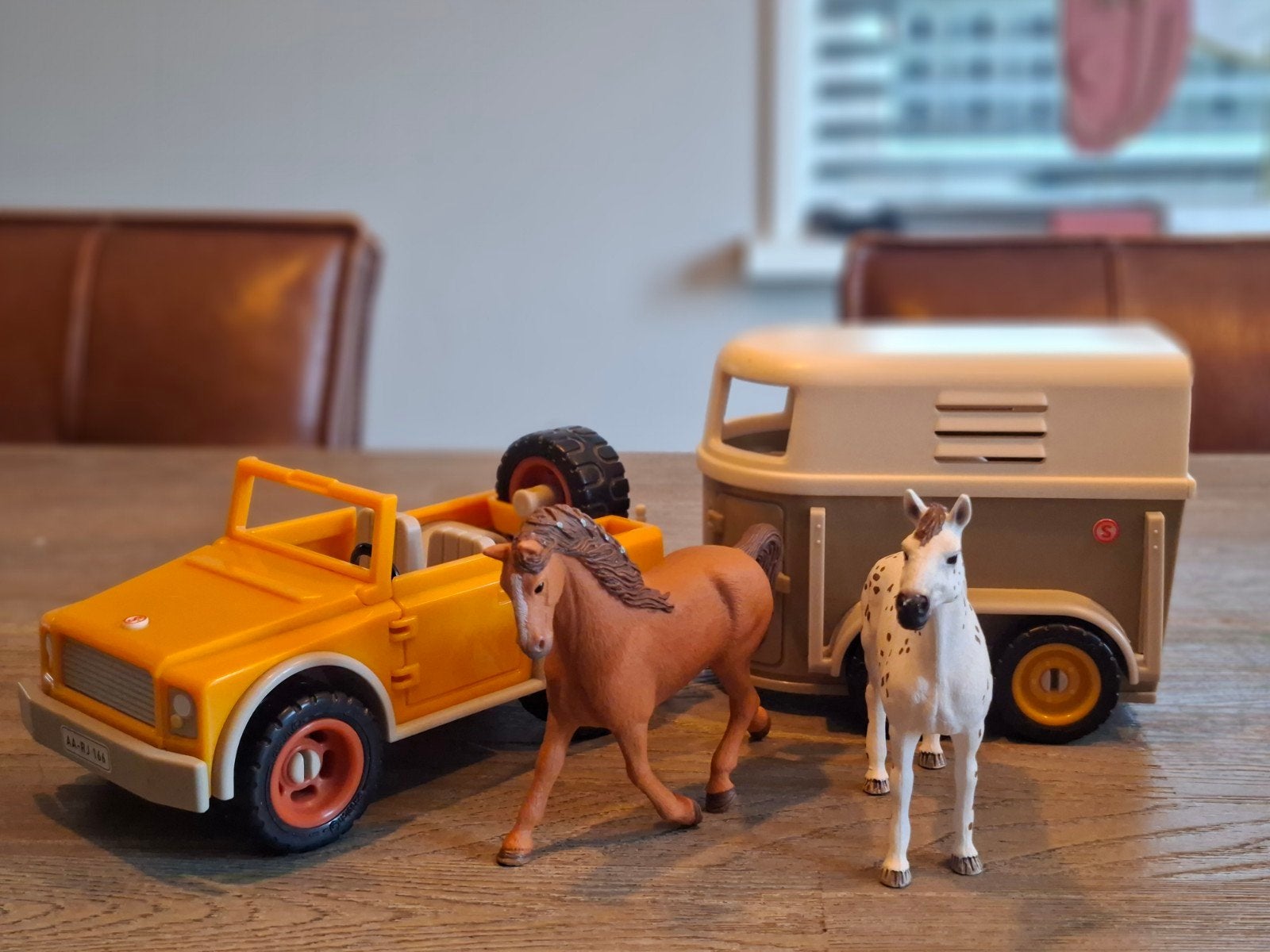 schleich vintage jeep en trailer, Ophalen of Verzenden, Zo goed als nieuw