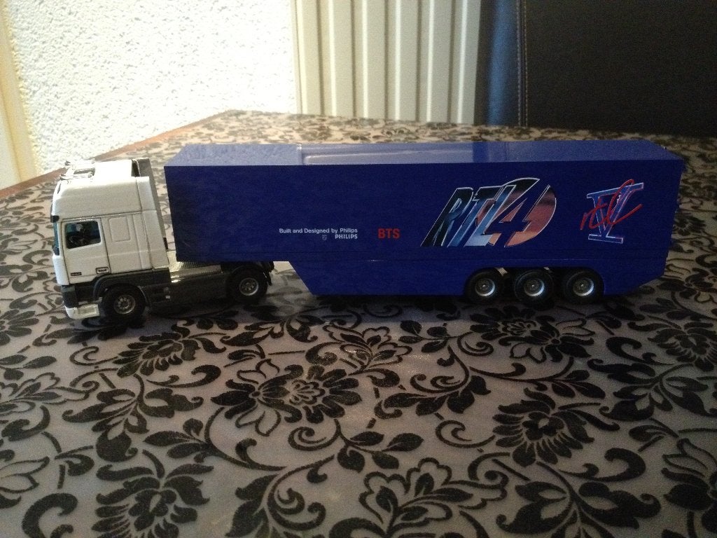 Gezocht: Vrachtwagen van Philips / RTL 4 / RTL 5, Ophalen of Verzenden, Zo goed als nieuw, Bus of Vrachtwagen, Overige merken