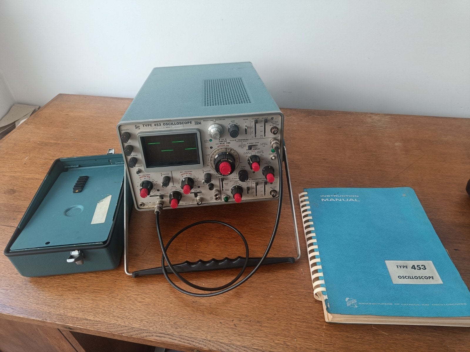 werkende Tektronix Type 453 Oscilloscoop met accessoires, Antiek en Kunst, Ophalen