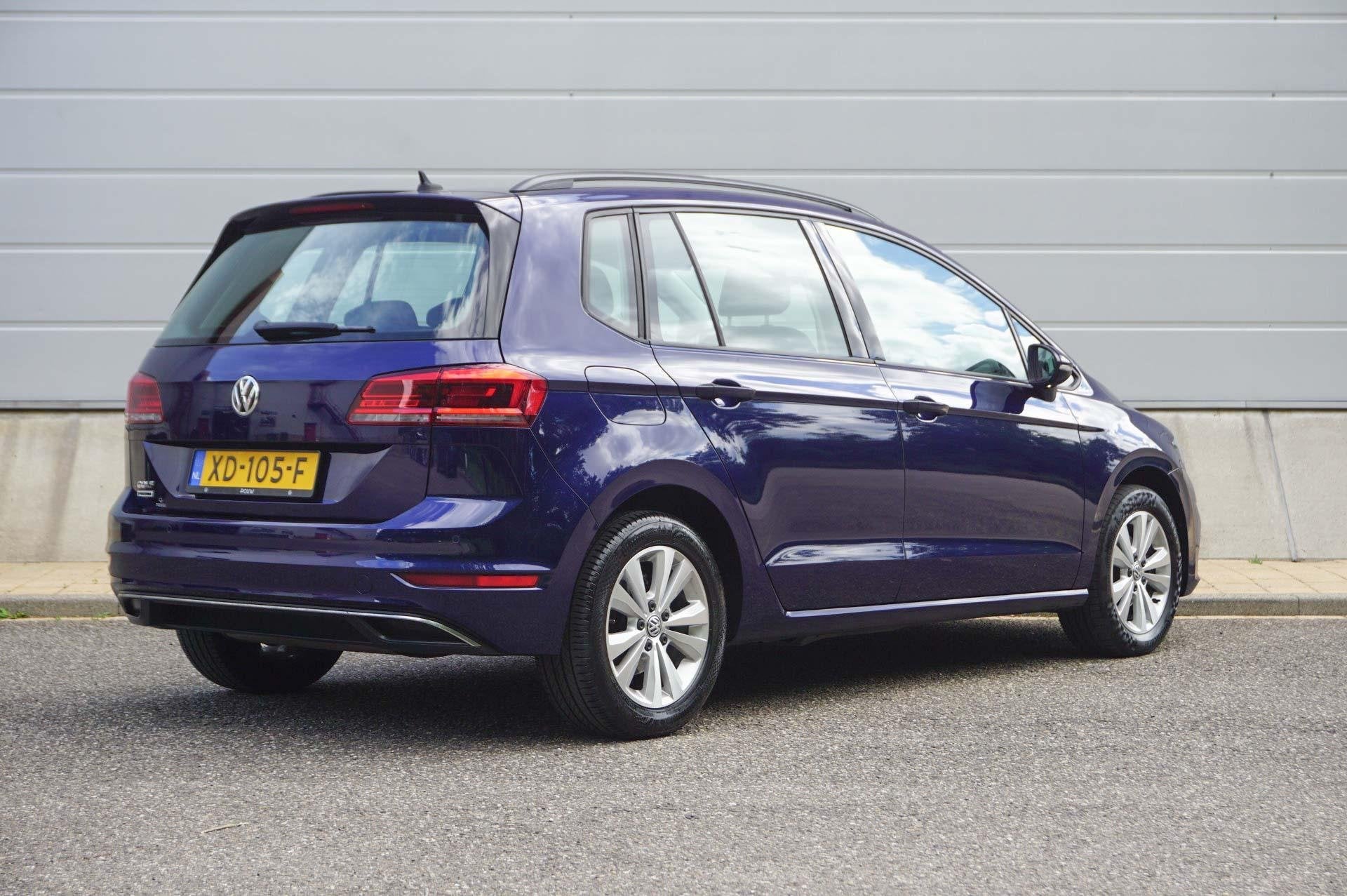 Volkswagen Golf Sportsvan 1.0 TSI 115pk DSG Comfortline | Ad, Auto's, 12 maanden, Stof, Gebruikt, Blauw