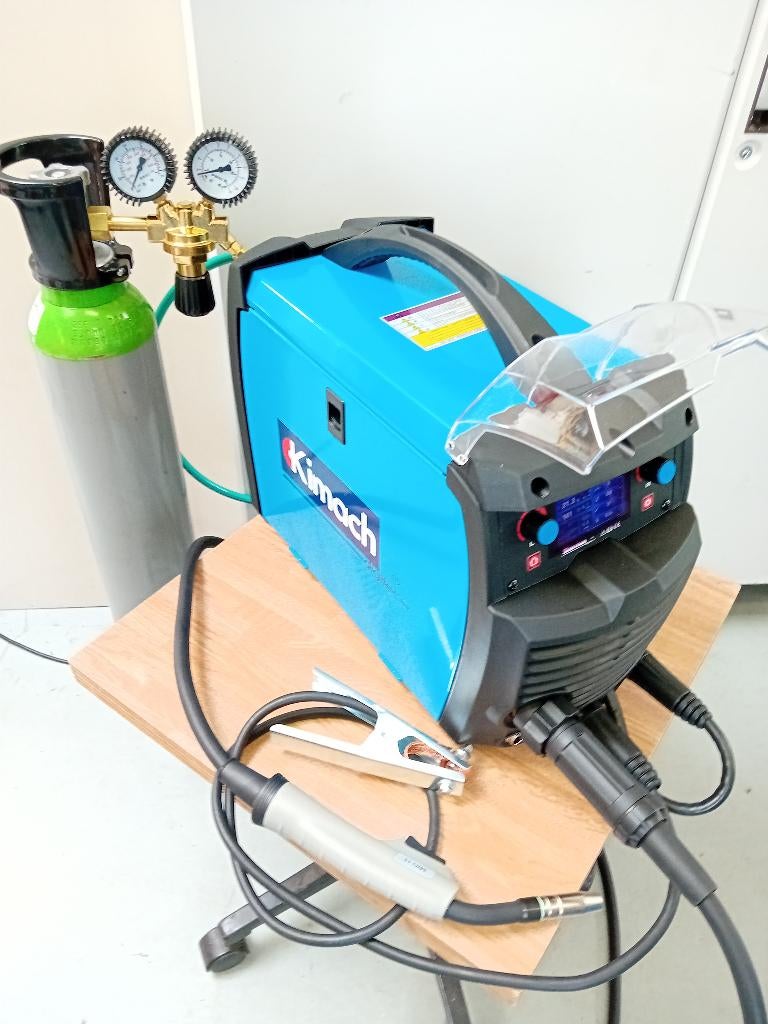 Mig Mag en Co2 lastoestel Mig 200ampere Synergisch 230volt, Ophalen, Nieuw, 150 tot 250 ampère, Inverter