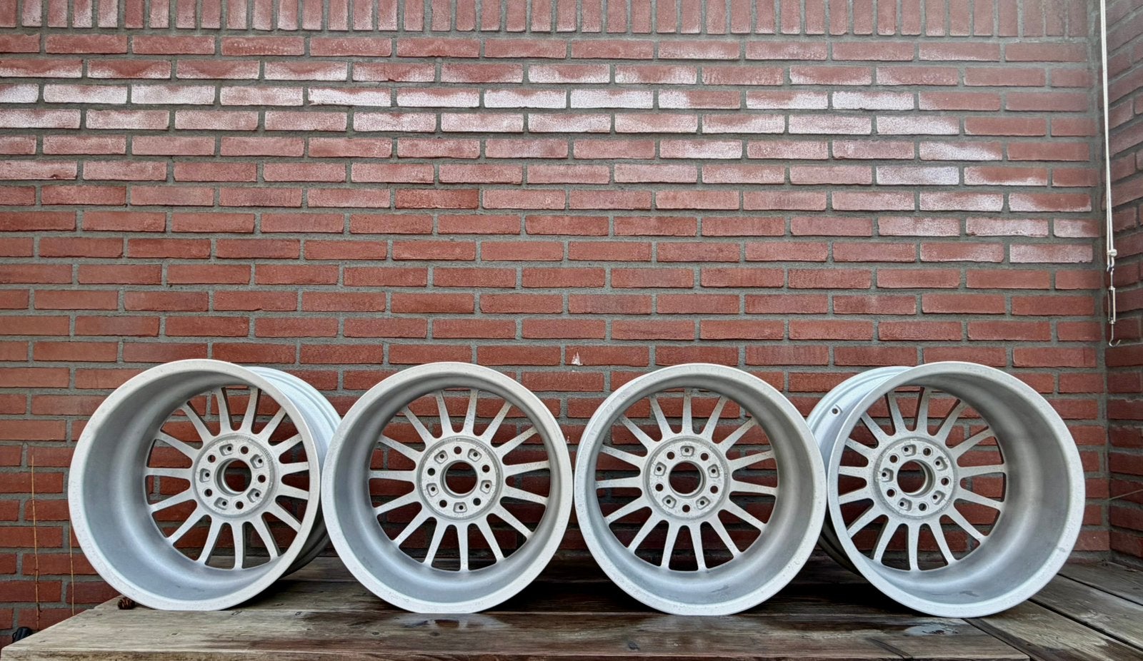 Foto 3 van Originele BMW 17 inch style 32 velgen