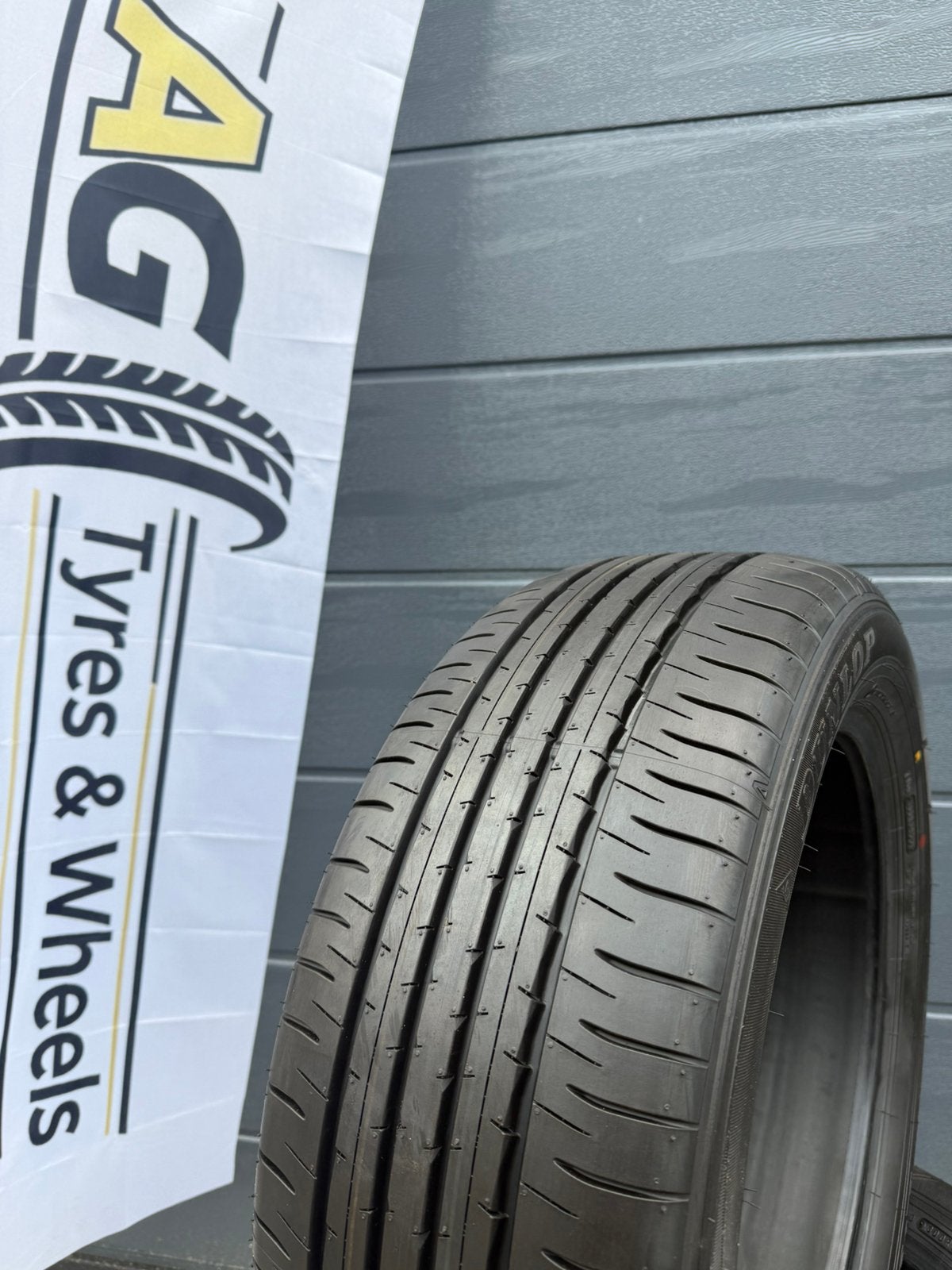 4x 225 55 R18 98H Dunlop SP Sportmaxx 050 225 55 18, 18 inch, Banden en Velgen, Nieuw, Ophalen of Verzenden