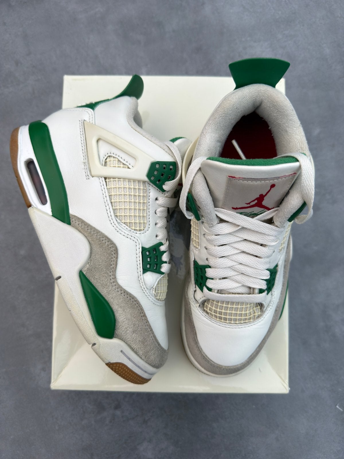 Air Jordan 4 SB Pine Green - Maat 36, Kleding | Heren, Schoenen, --, Wit, Ophalen of Verzenden, --
