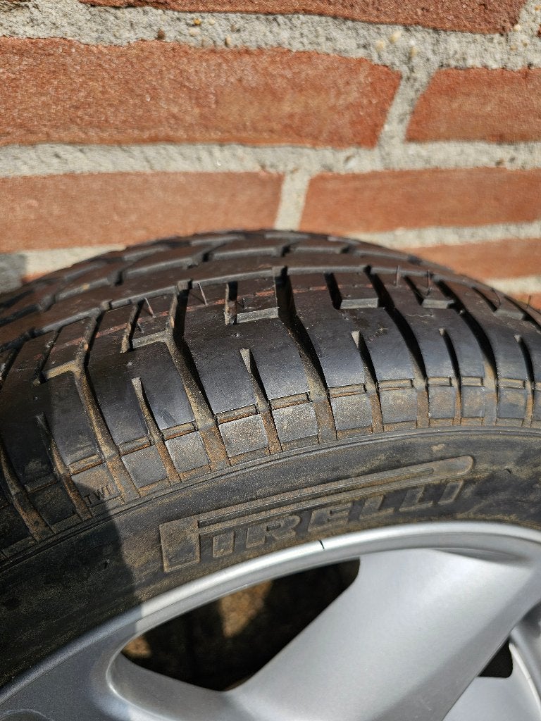 Pirelli P Zero Asimmetrico 205/50 ZR16 87W op velg, Ophalen
