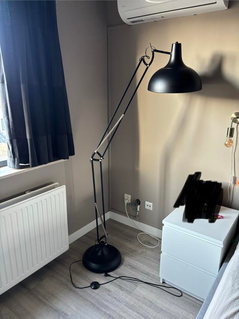 Staande leeslamp mooi voor achter de bank, Ophalen, Zo goed als nieuw, 150 tot 200 cm