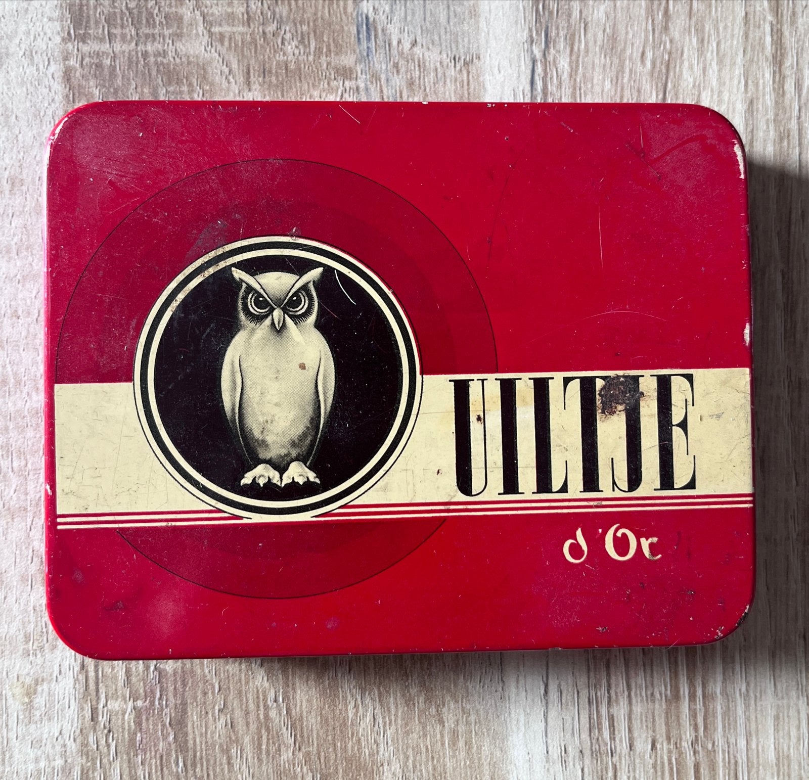 Vintage blik Uiltje d'Or - Rood met uil, Ophalen of Verzenden, Gebruikt, Overige, Overige merken
