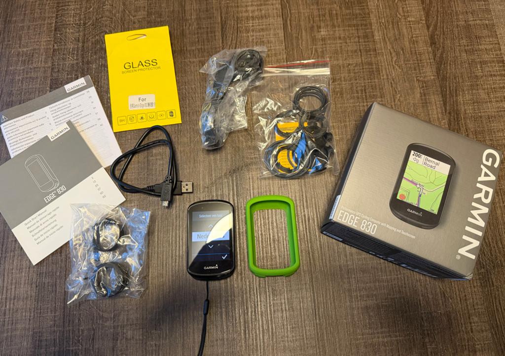 Garmin Edge 830 GPS Fietscomputer - Zo goed als nieuw, Fietsen en Brommers, Ophalen of Verzenden, GPS, Zo goed als nieuw
