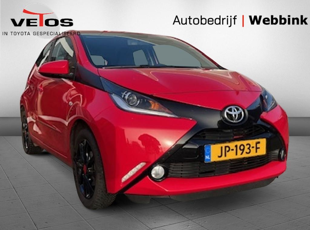 Toyota Aygo 1.0 VVT-i x-play (bj 2016), Auto's, 12 maanden, Gebruikt, Euro 6, 4 stoelen