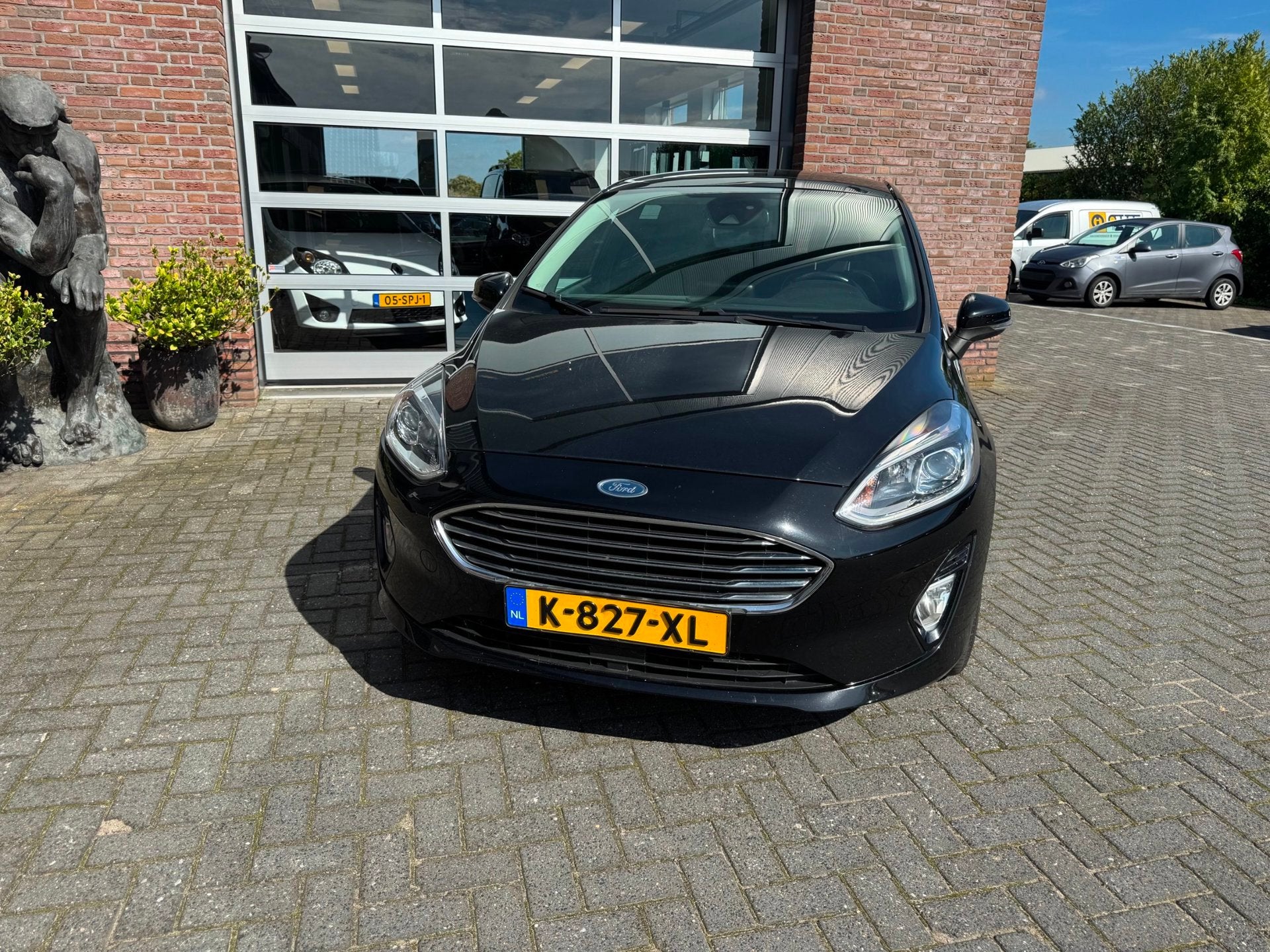 Ford Fiesta 1.0 EcoBoost | Panoramadak | Lees Tekst | Lees T, Euro 6, Automatische klimaatregeling, Zwart, Bedrijf