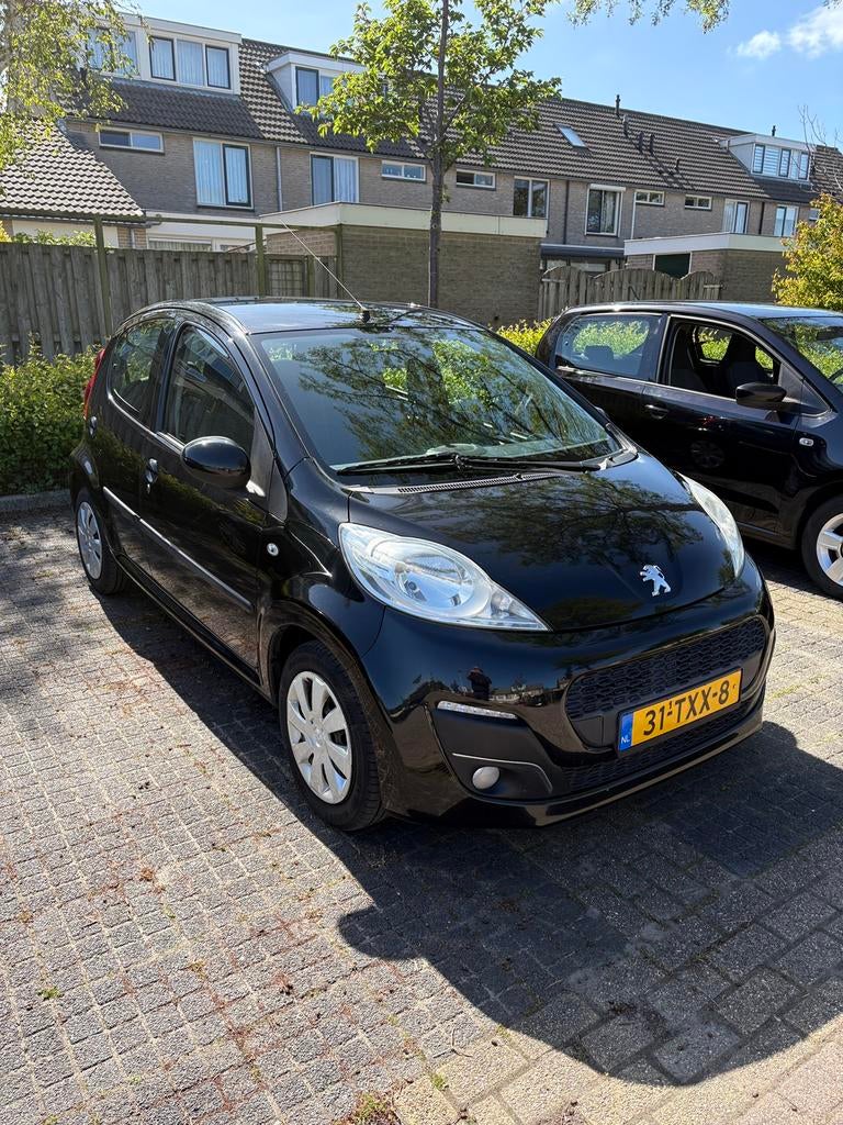 Peugeot 107, AIRCO, ELEK. RAMEN, Voorwielaandrijving, 4 stoelen, Origineel Nederlands, Handgeschakeld