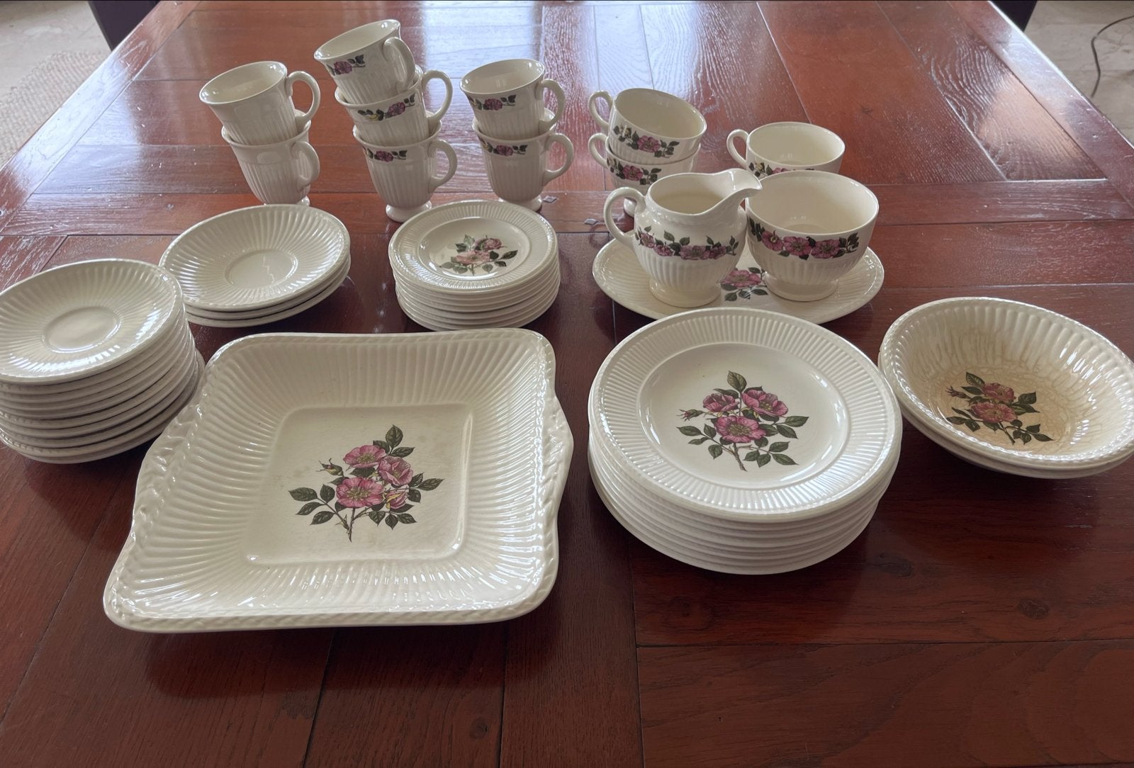 Wedgwood Briar Rose Servies - Koffie, Thee & Gebak, Gebruikt, Ophalen of Verzenden, Wedgwood, Compleet servies