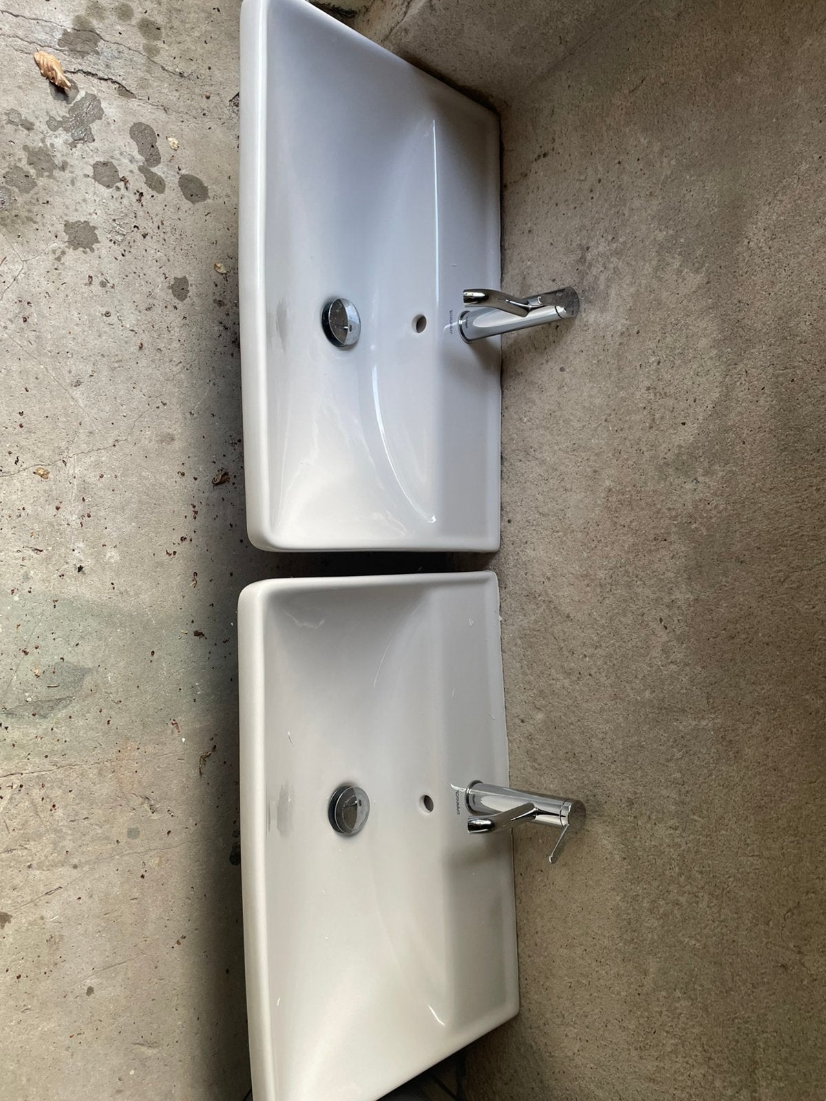 2 Duravit wasbakken, Ophalen, Zo goed als nieuw, Wastafel