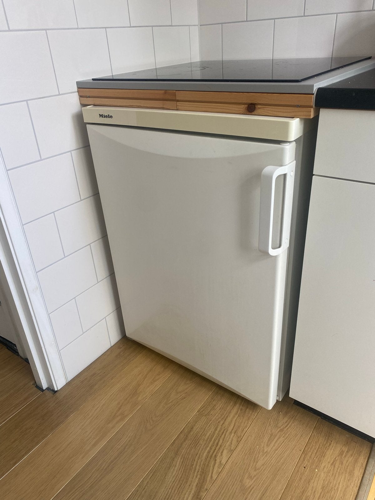 Miele Koelkast 86x60 cm, Witgoed en Apparatuur, Koelkasten en IJskasten, 100 tot 150 liter, 45 tot 60 cm, Ophalen, 85 tot 120 cm