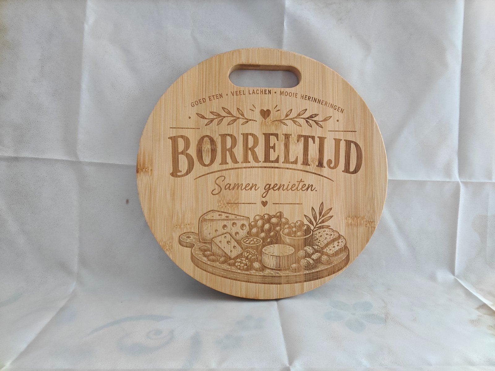 Luxe gegraveerde bamboe dienbladen & borrelplanken, Overige typen, Hout, Ophalen of Verzenden, GravoraDesign