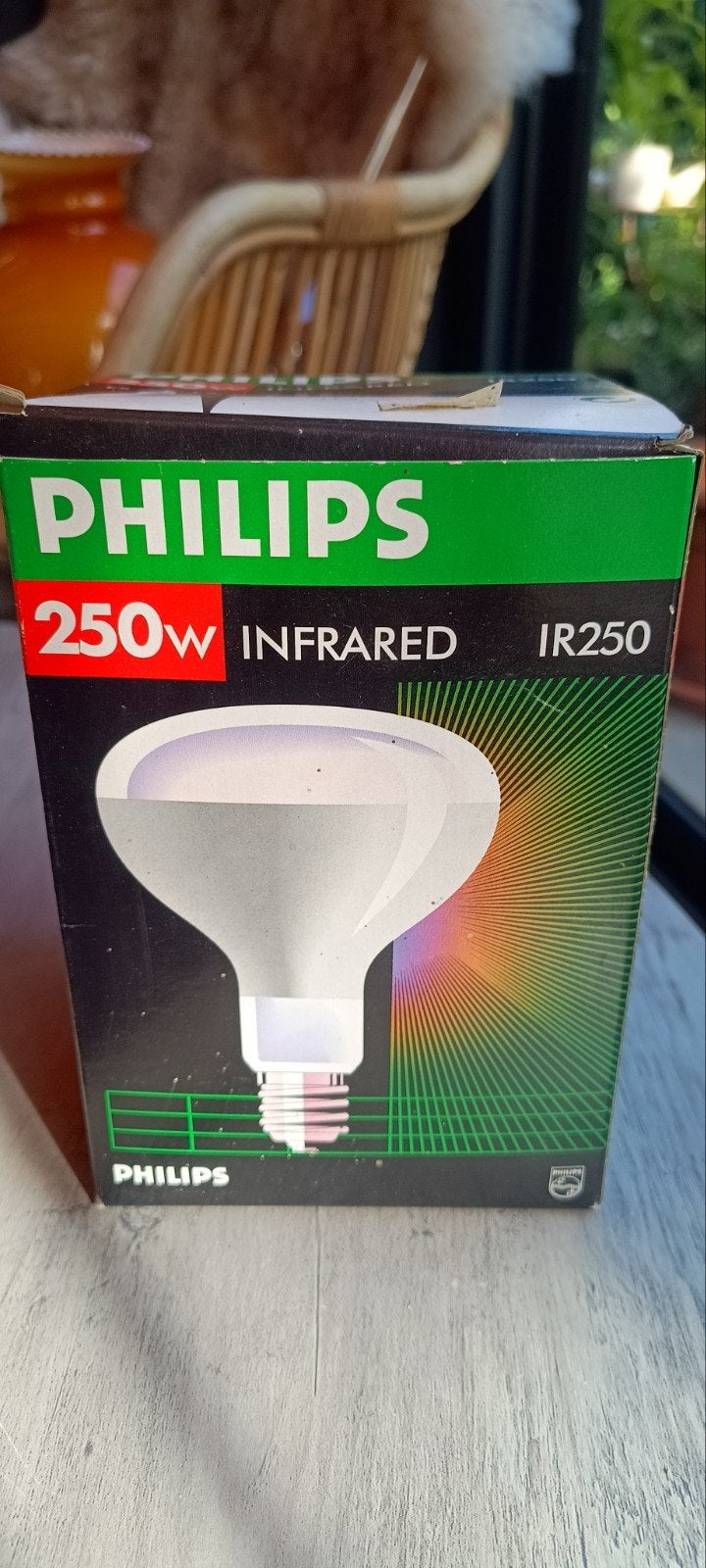 Philips IR 250 S Infraroodlamp 250W E27 - Nieuw in doos, Philips, Infraroodlamp, 60 watt of meer, Overige lichtkleuren
