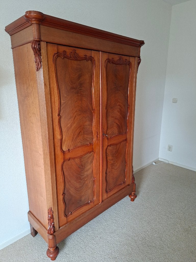 antieke mahoniehouten Biedermeier meidenkast, Ophalen