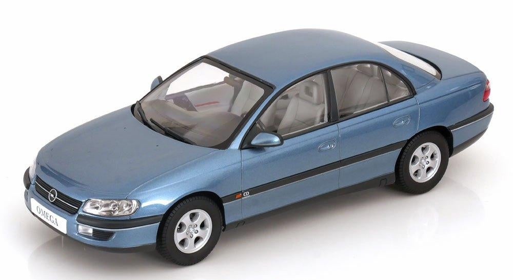 Opel Omega B Limousine 1996 Blauw Metallic 1-18 Triple 9 Col, Hobby en Vrije tijd, Modelauto's | 1:18, Overige merken, Tschuiten@hotmail.com