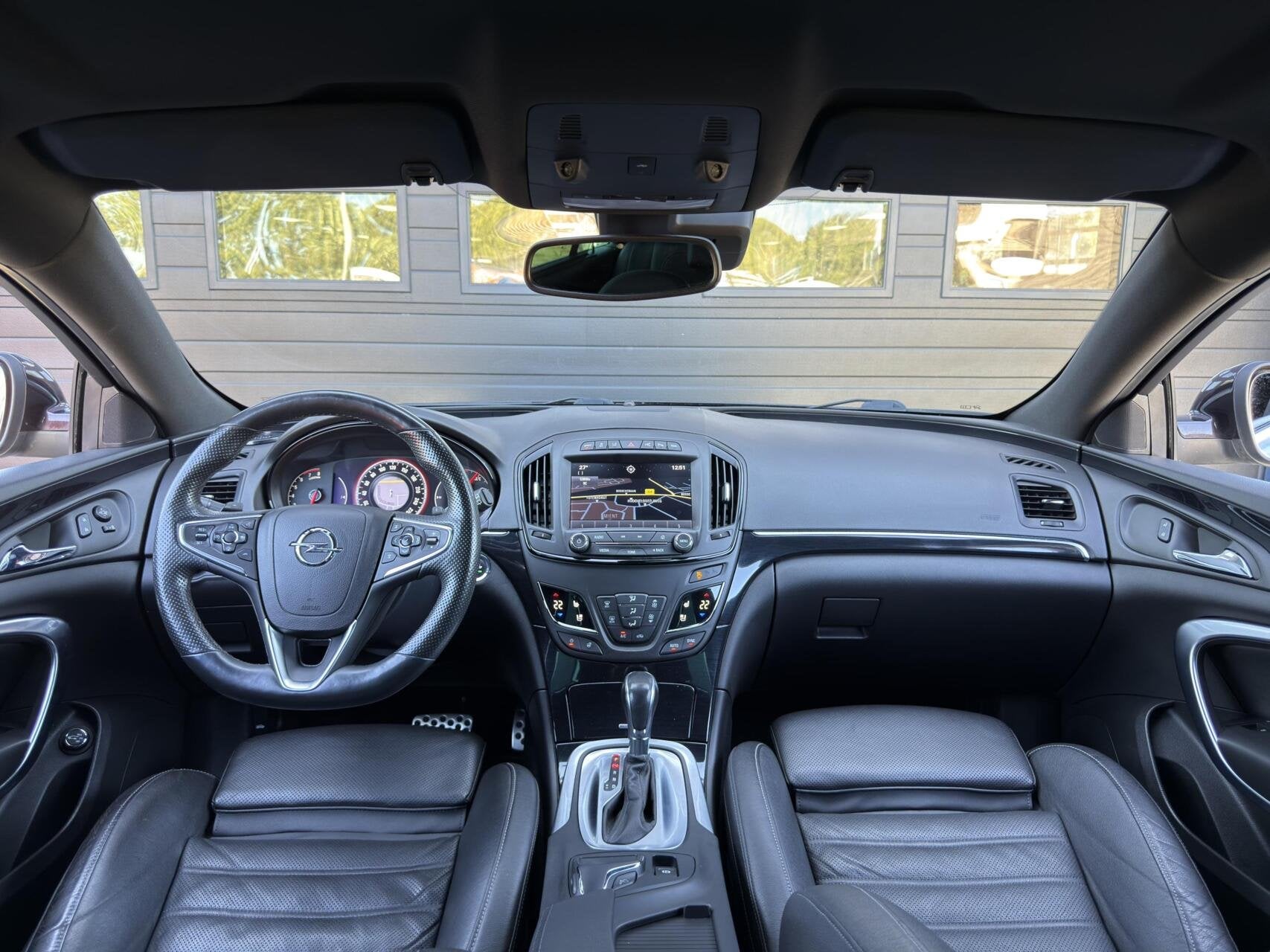 Foto 11 van Opel Insignia Sports Tourer 2.0 T Cosmo 4x4 250pk |Bose|Lede