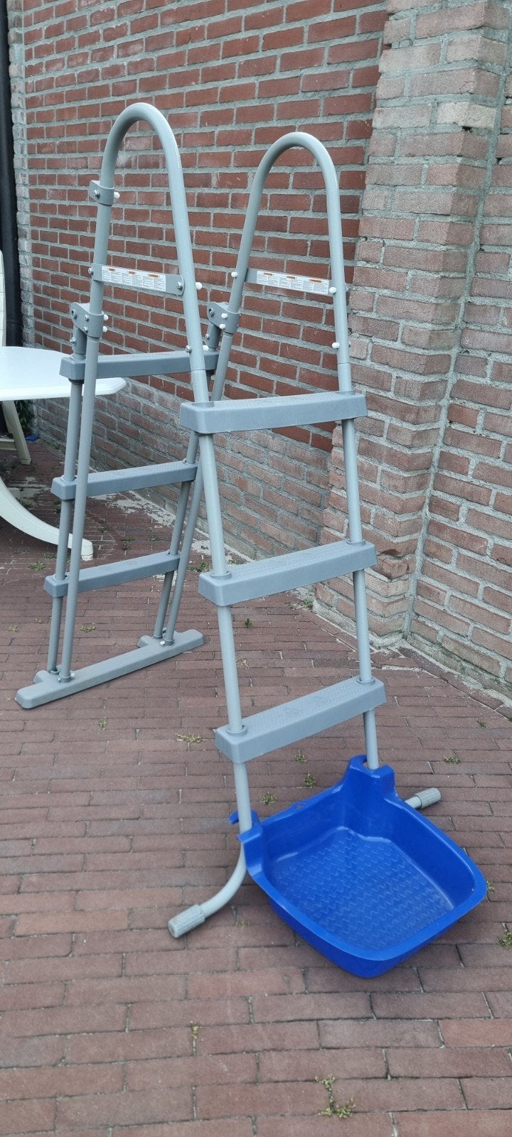 Zwembad trapje - Bovenste trede op 90cm, Ophalen