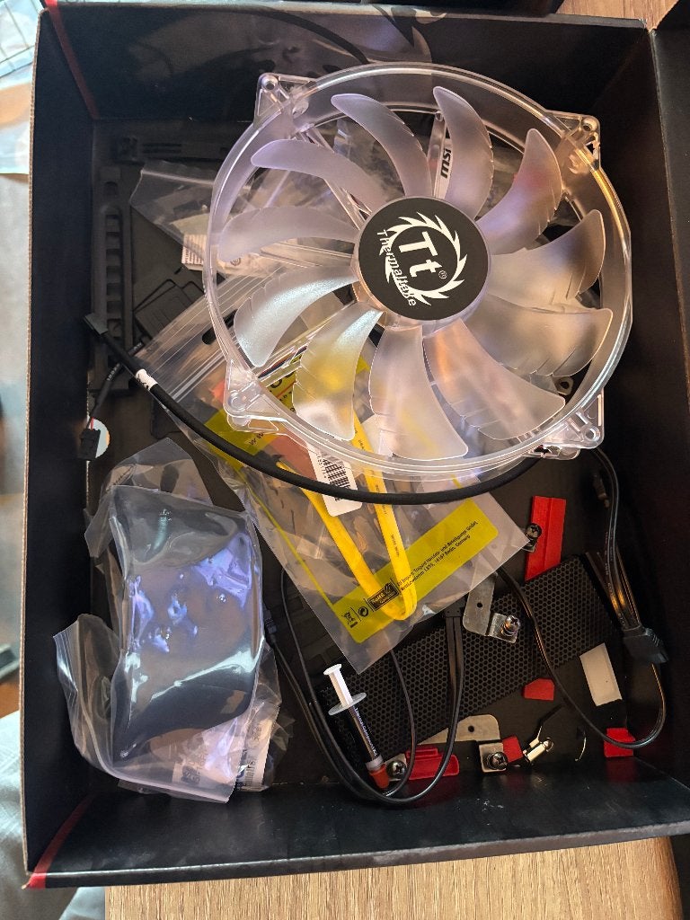 Thermaltake 19 cm Fan & Diverse Computer Onderdelen Nieuw, Ophalen of Verzenden, Nieuw, Onbekend, Thermaltake