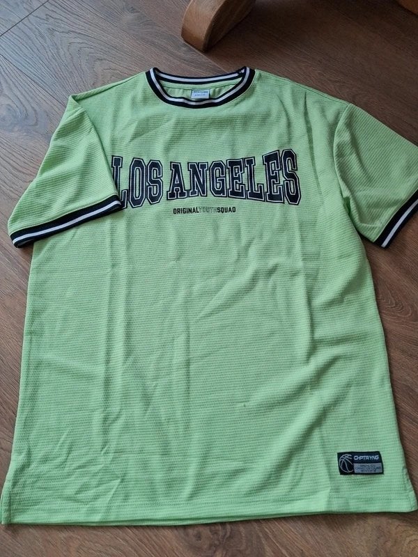 T-shirt maat 170/176, Chapter Young, Nieuw, Ophalen of Verzenden, Shirt of Longsleeve