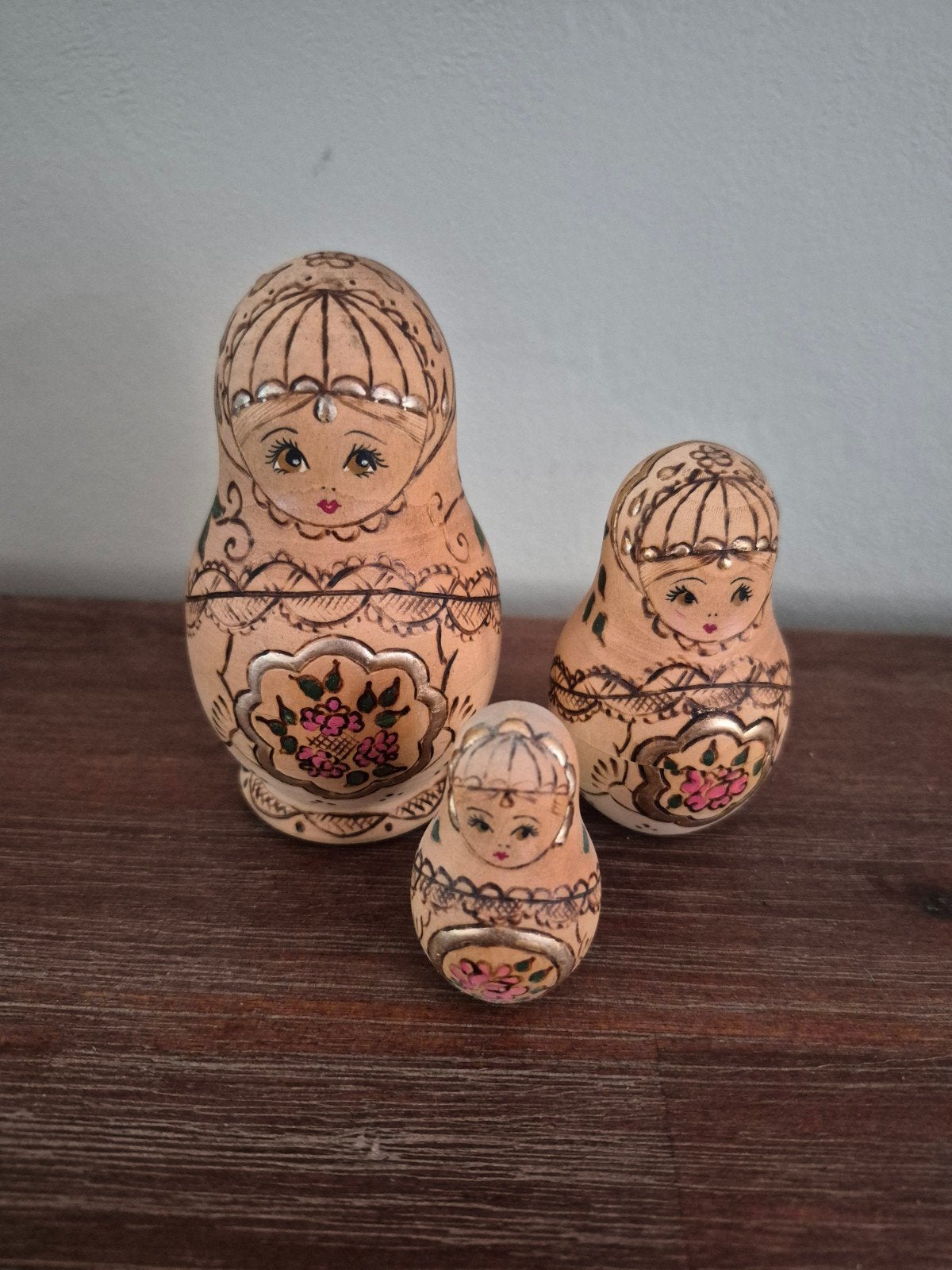 Set van 3 Russische Matroesjka poppen, Ophalen of Verzenden, Gebruikt