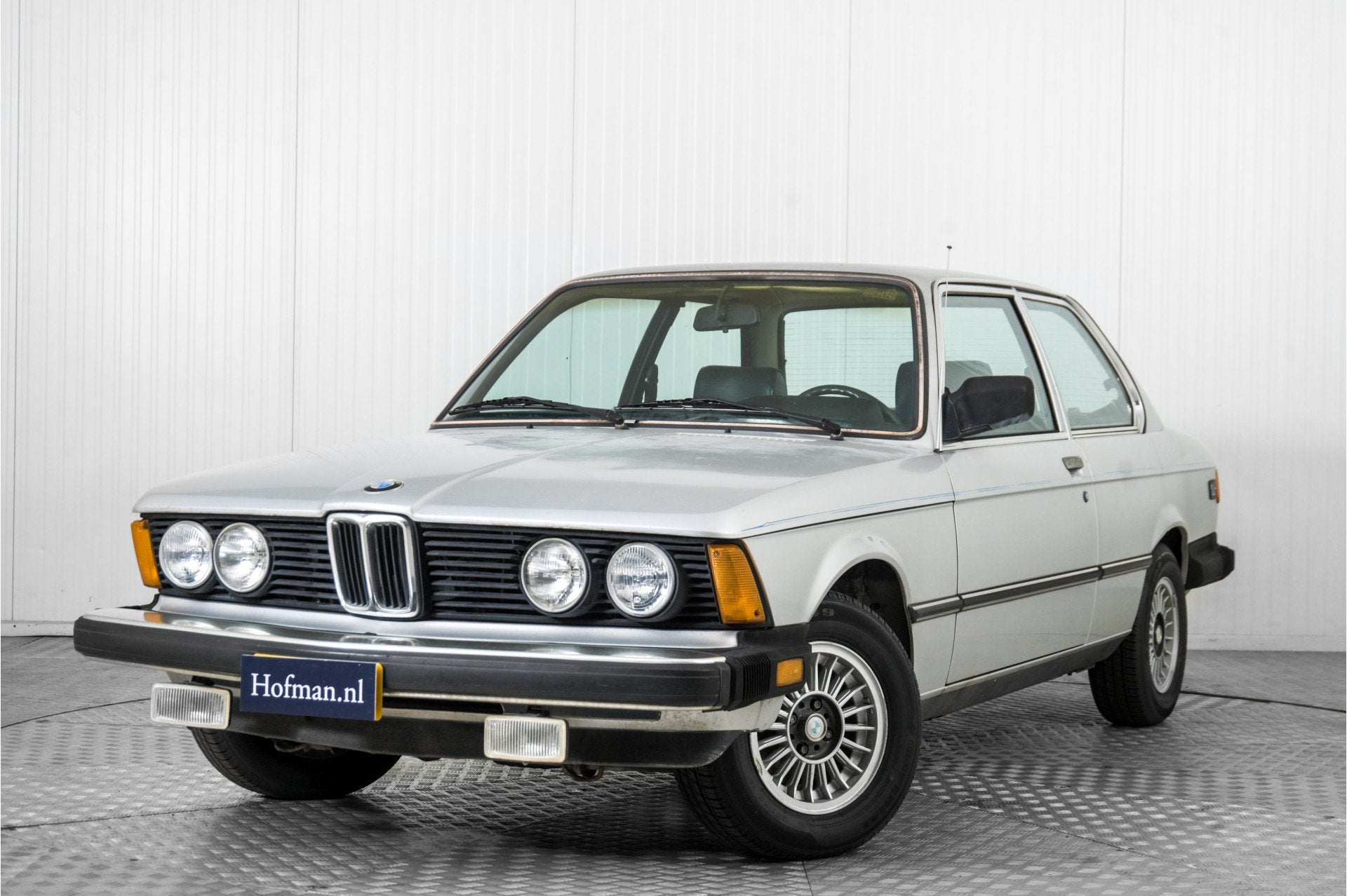 BMW 3 Serie 320i (bj 1981), 125 pk, Gebruikt, 4 cilinders, Lederen bekleding