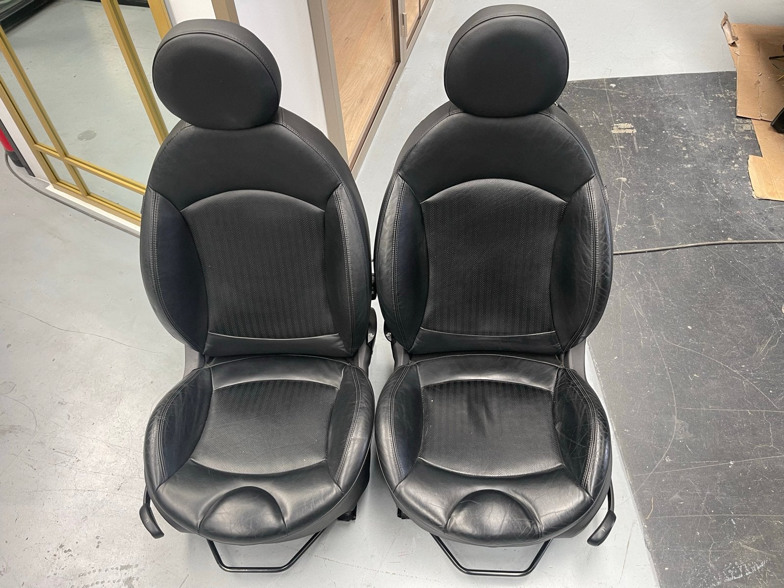 Mini Cooper 2014 Voorstoelen Zwart Leder met Airbags, Auto-onderdelen, Ophalen, Gebruikt, Mini