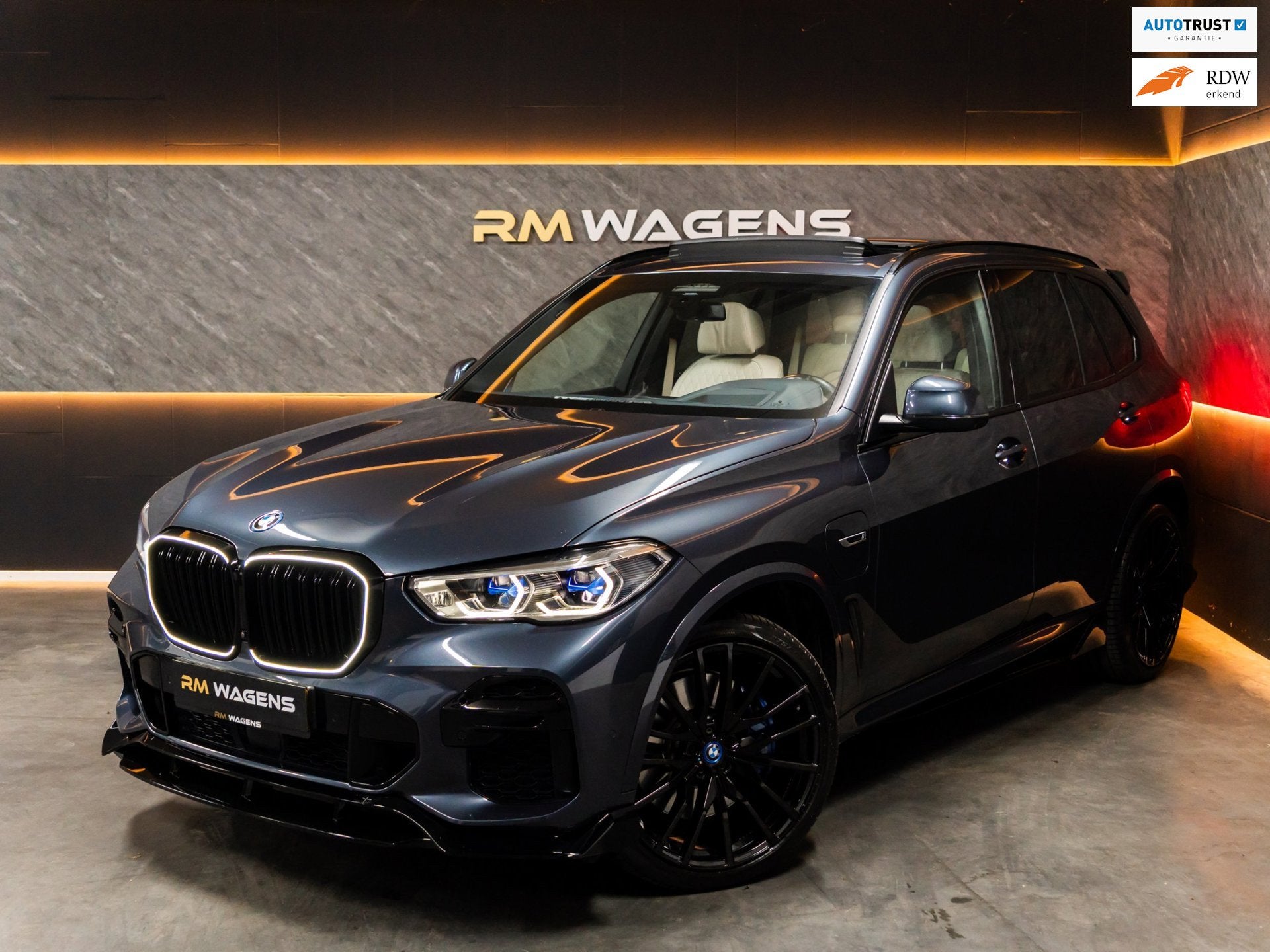 BMW X5 XDrive45e High Executive|B&W|Sky Lounge|Individual|Ma, Auto's, Gebruikt, Hybride Elektrisch/Benzine, 2998 cc, 211 pk