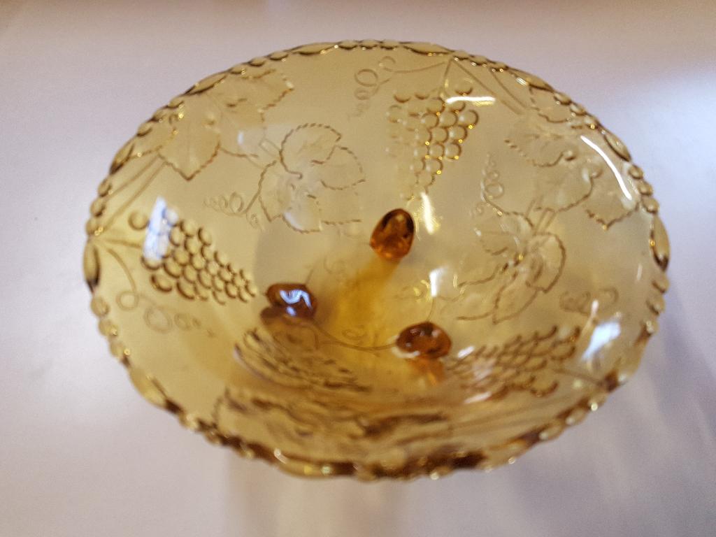 Fruittestje persglas fruitdesign cognackleur hoogte 9 cm, Ophalen of Verzenden