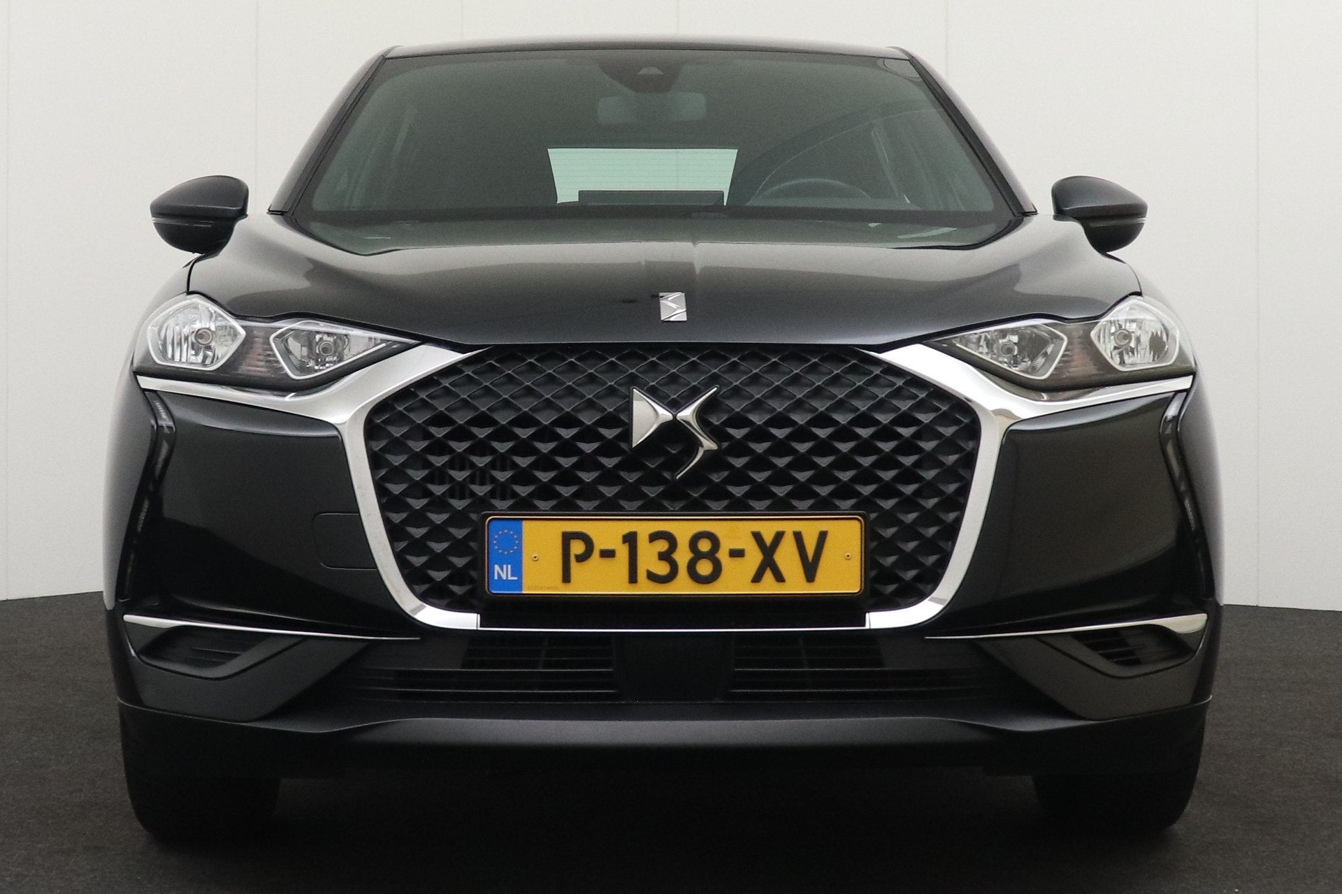 DS DS 3 Crossback 1.2T 101 PK Montmartre Trekhaak Carplay Cl, Voorwielaandrijving, Dealer onderhouden, 101 pk, 1199 cc