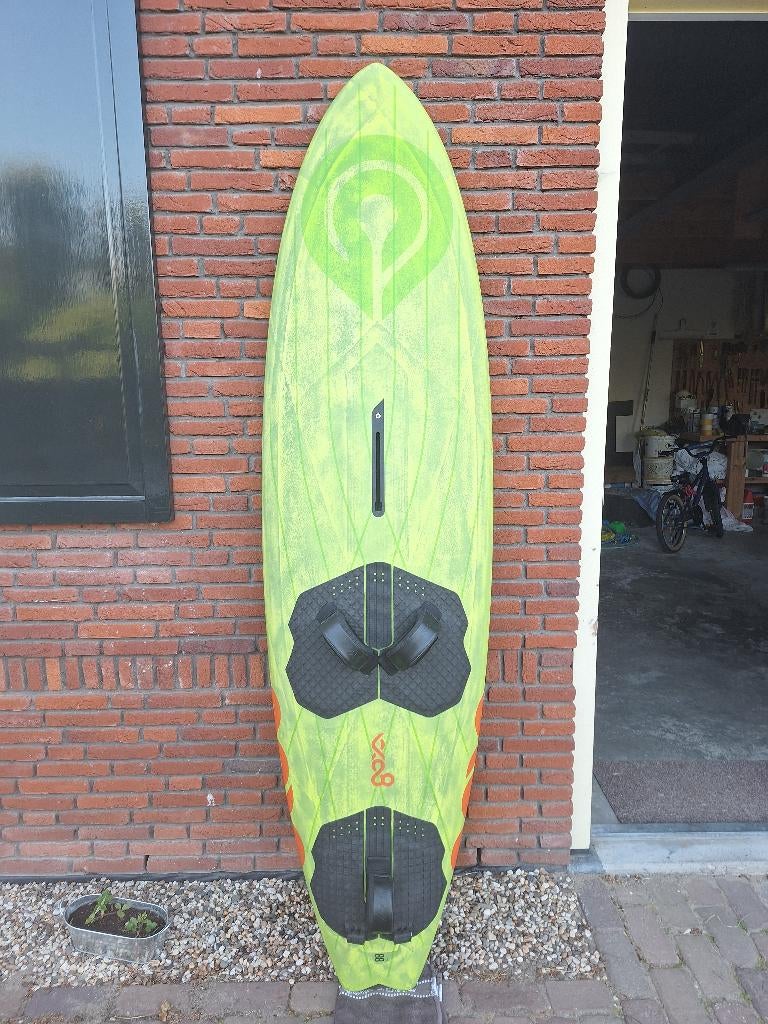 Goya custom quad 8 88, Watersport en Boten, Windsurfen, Minder dan 250 cm, Ophalen of Verzenden, Zo goed als nieuw, Met vin(nen)