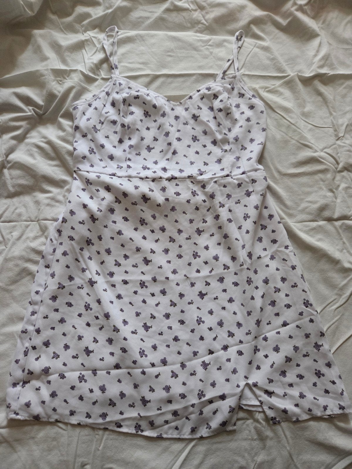 Hollister zomerjurkje met bloemenprint, maat L, Kleding | Dames, Wit, Maat 42/44 (L), Ophalen of Verzenden, Zo goed als nieuw