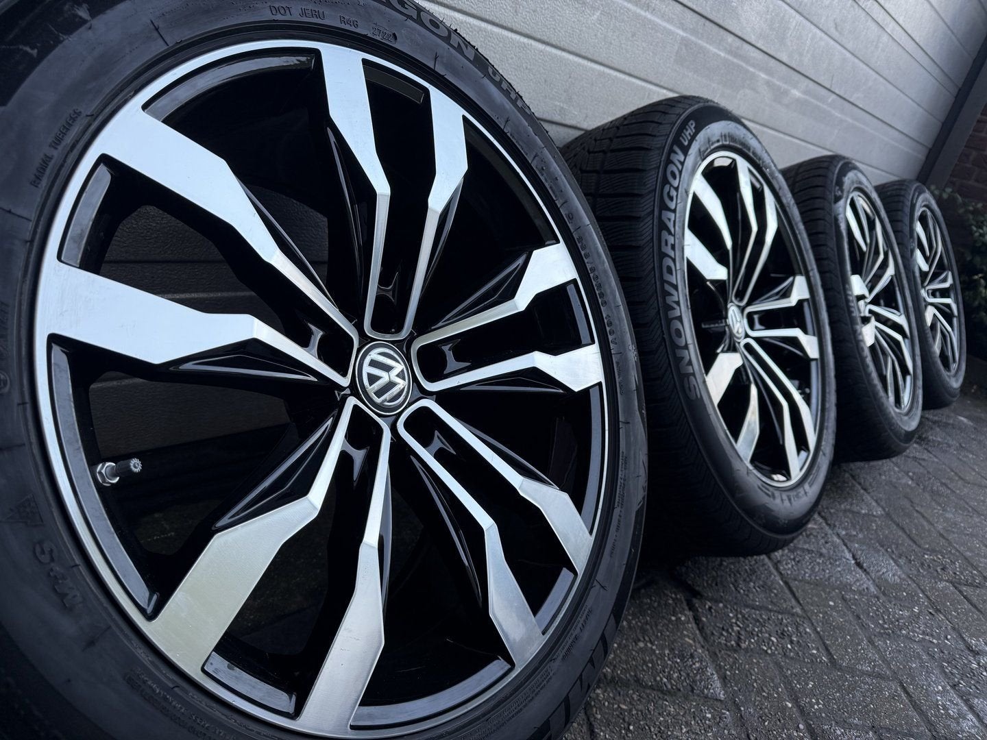 20 inch Volkswagen Touareg CR Suzuka R-line velgen banden, Auto-onderdelen, -, 285 mm, -, Banden en Velgen