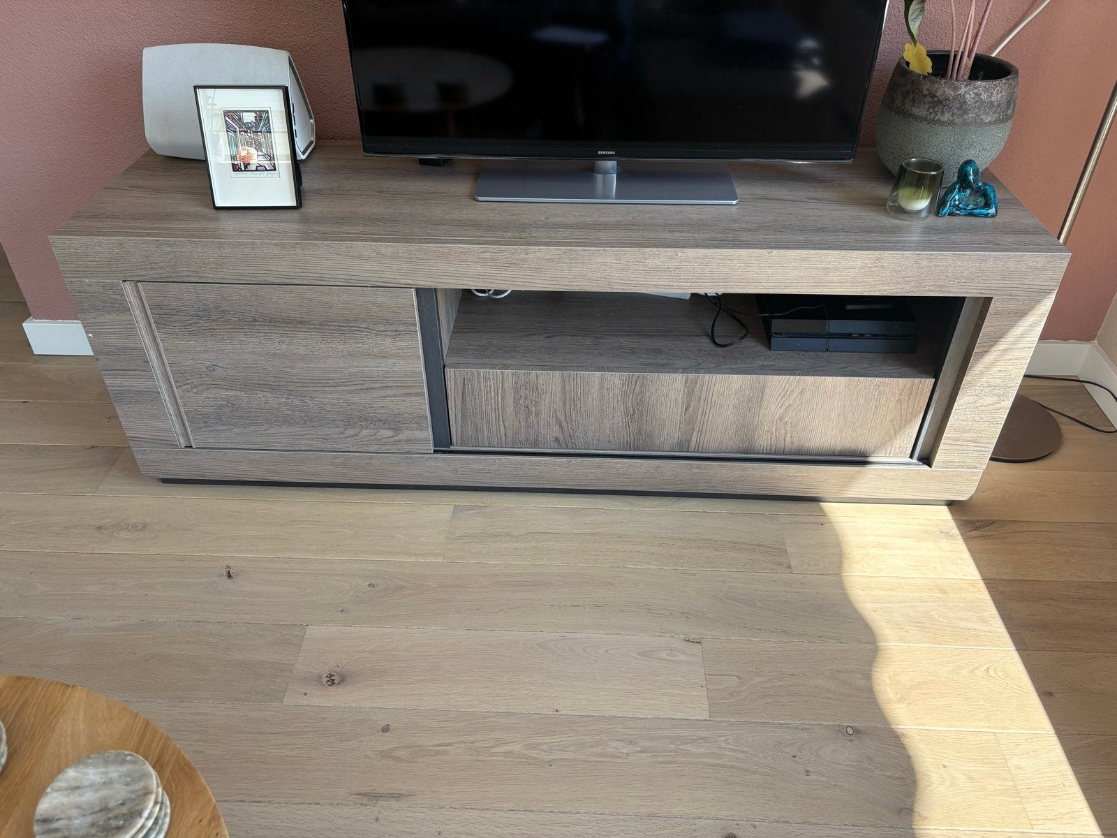 Houtlook TV meubel met schuifdeur en lade, Ophalen, Gebruikt, 150 tot 200 cm, Minder dan 100 cm