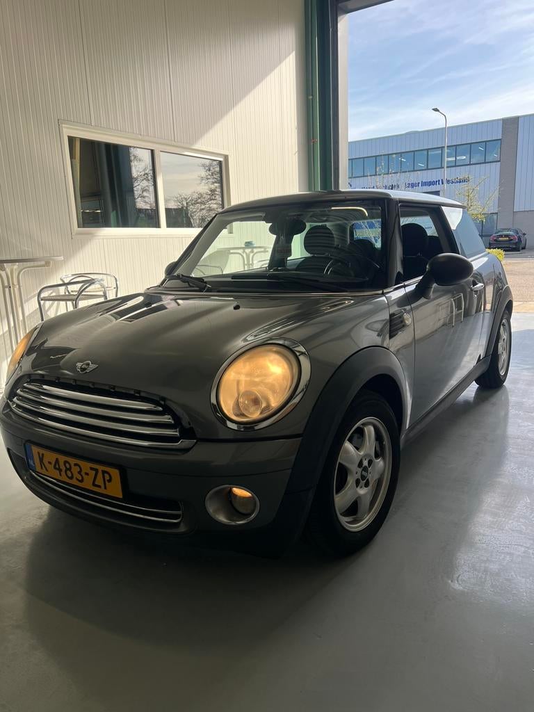 Mini One | 1.6 | 2010 | Grijs | Goed Onderhouden | Benzine, Voorwielaandrijving, Euro 5, 40 €/maand, Zwart