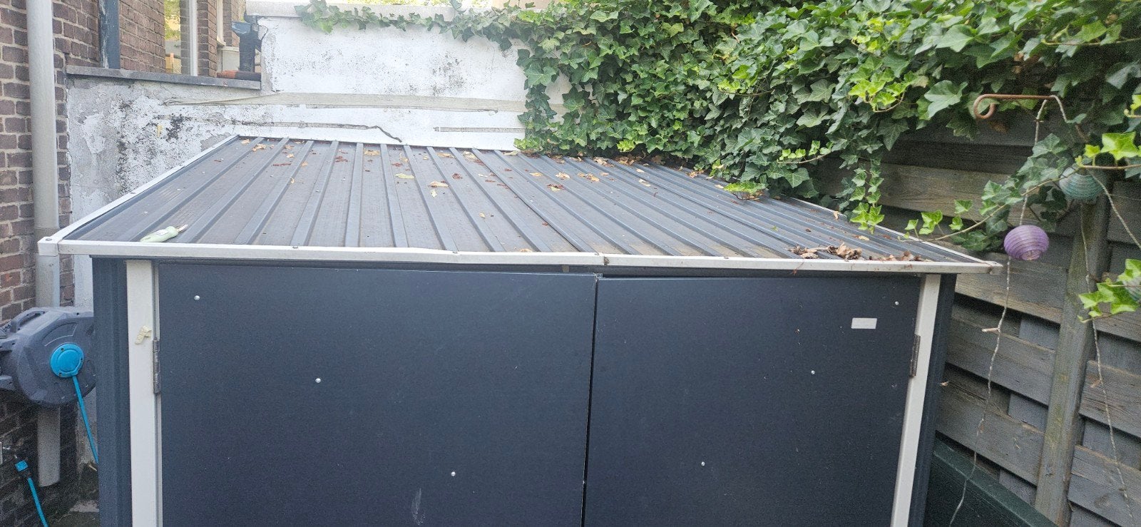 Ruime fietsenschuur voor 4 fietsen met ventilatie, Tuin en Terras, Ophalen, Zo goed als nieuw, Metaal, Fietsenberging