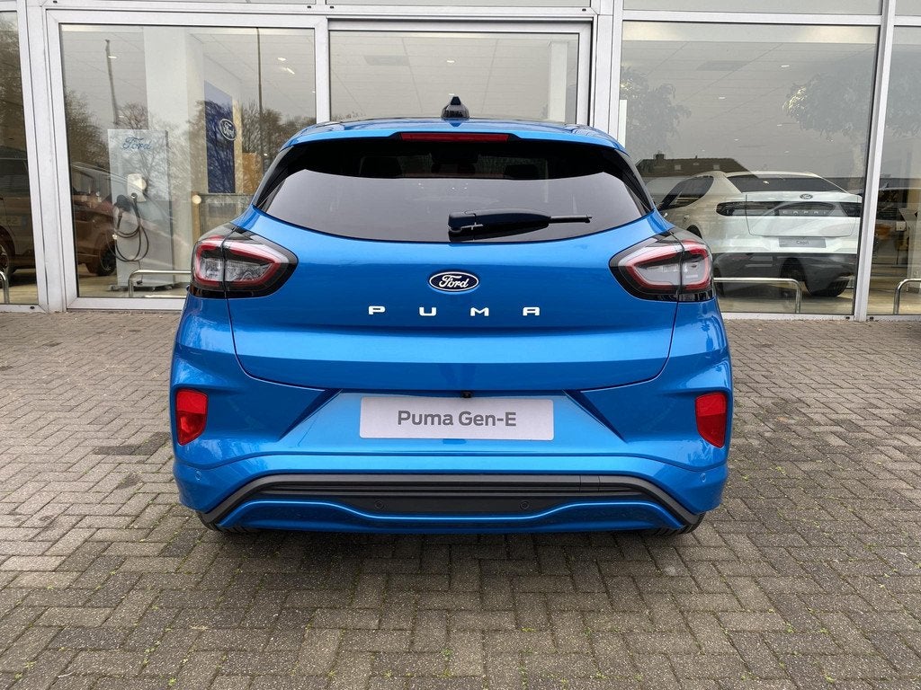 Ford Puma Gen-E Premium 44 kWh Uit voorraad leverbaar | Wint, Auto's, Ford, Puma, 750 kg, Blauw, Leder en Stof